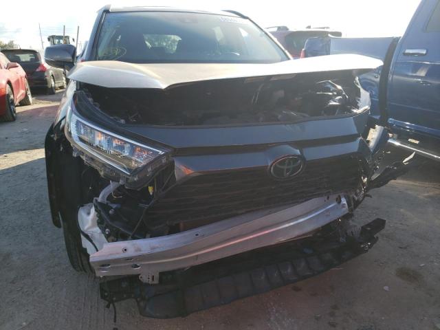 Photo 8 VIN: 2T3W1RFV2LC073404 - TOYOTA RAV4 XLE 