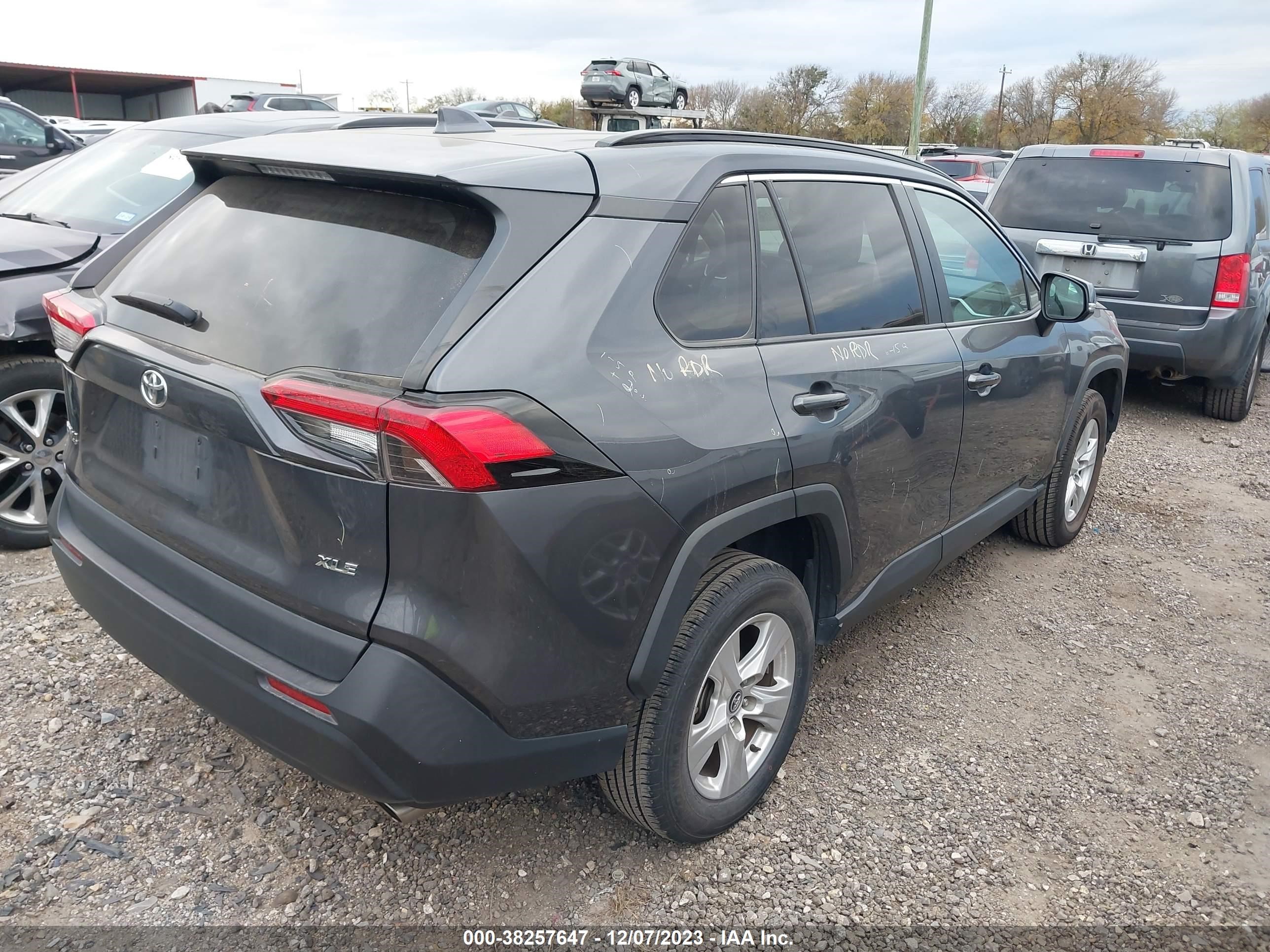 Photo 3 VIN: 2T3W1RFV2MW113156 - TOYOTA RAV 4 