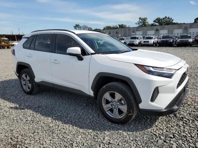 Photo 3 VIN: 2T3W1RFV2NC198096 - TOYOTA RAV4 XLE 