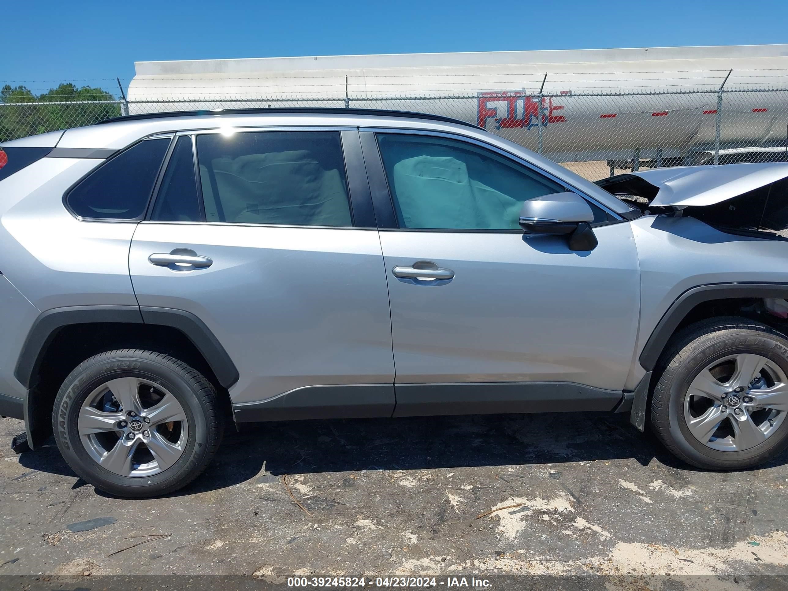 Photo 13 VIN: 2T3W1RFV2RC266225 - TOYOTA RAV 4 