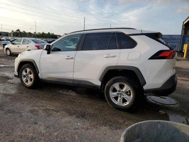 Photo 1 VIN: 2T3W1RFV3MC139072 - TOYOTA RAV4 XLE 