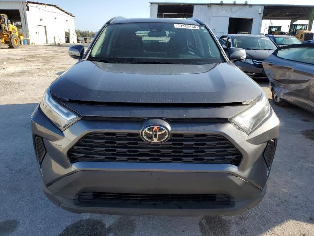 Photo 4 VIN: 2T3W1RFV3NC181517 - TOYOTA RAV4 XLE 