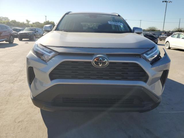 Photo 4 VIN: 2T3W1RFV3PW263927 - TOYOTA RAV4 XLE 