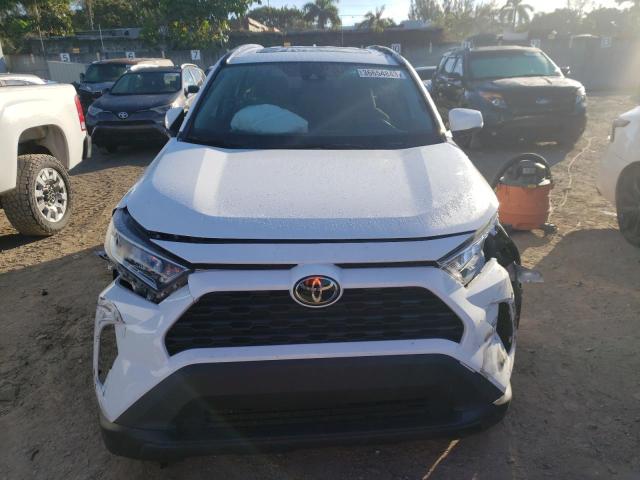 Photo 4 VIN: 2T3W1RFV4MC144975 - TOYOTA RAV4 XLE 