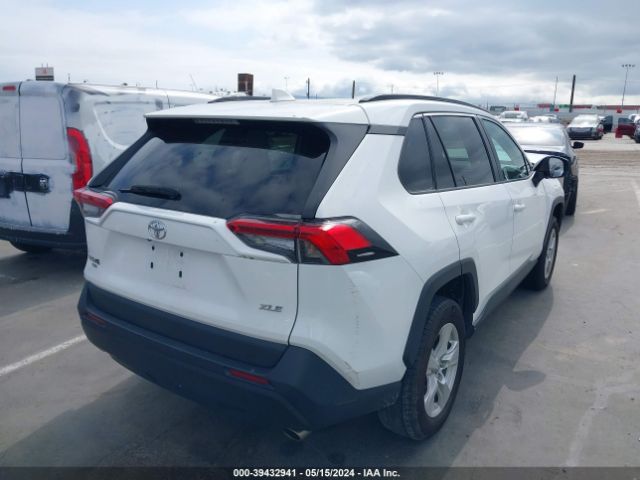 Photo 3 VIN: 2T3W1RFV4MW159068 - TOYOTA RAV4 XLE 