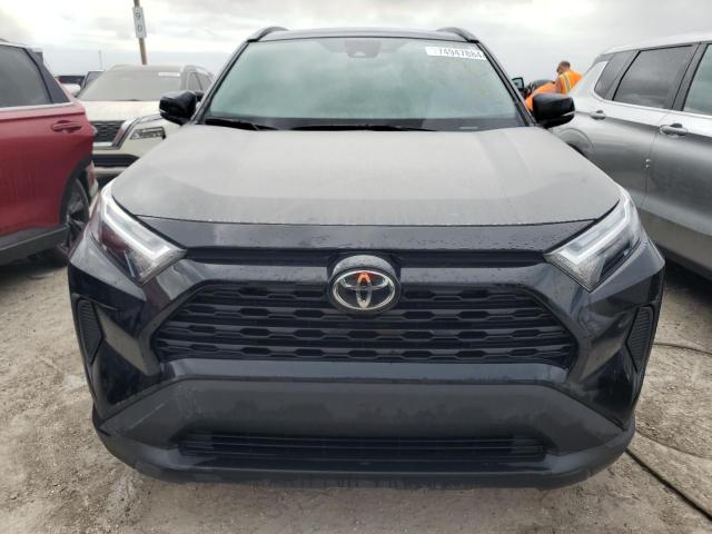 Photo 4 VIN: 2T3W1RFV5NC174245 - TOYOTA RAV4 XLE 