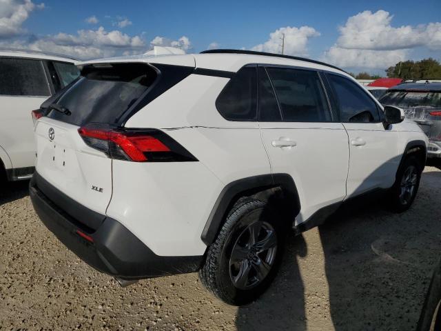 Photo 2 VIN: 2T3W1RFV5PC224497 - TOYOTA RAV4 XLE 