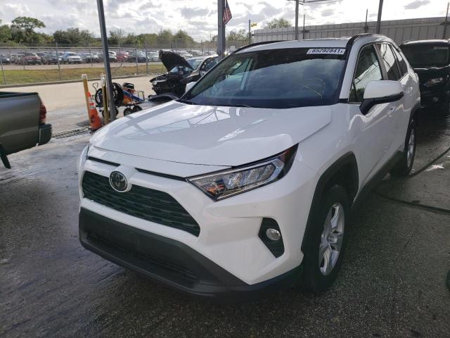 Photo 1 VIN: 2T3W1RFV6MC096122 - TOYOTA RAV4 XLE 