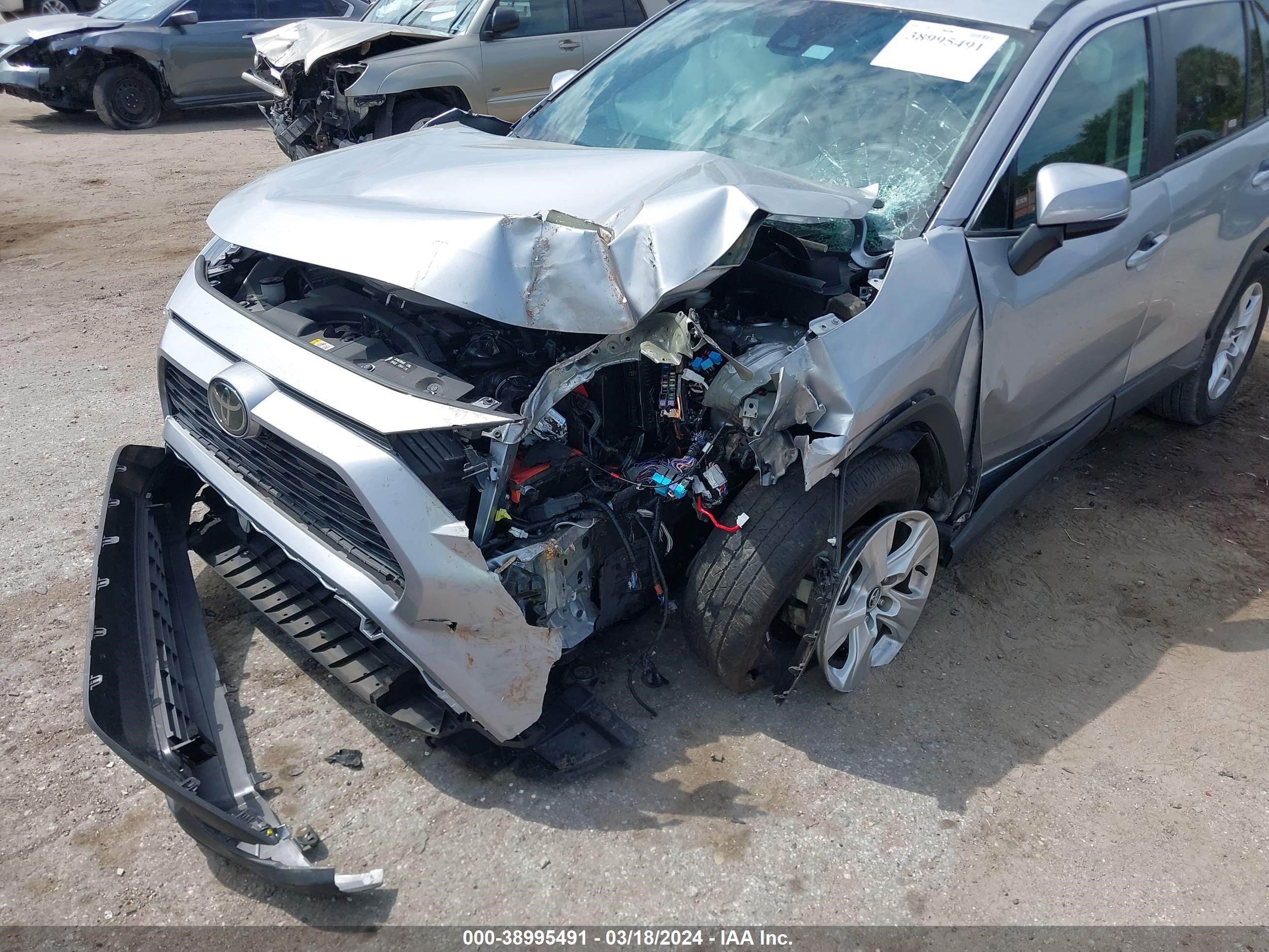 Photo 5 VIN: 2T3W1RFV6MC098050 - TOYOTA RAV 4 