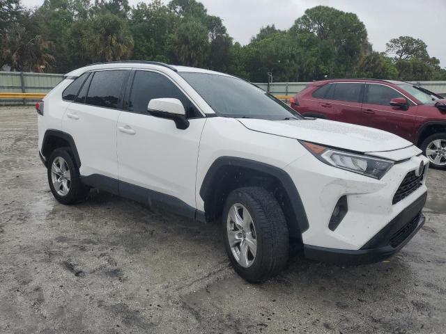 Photo 3 VIN: 2T3W1RFV6MC121746 - TOYOTA RAV4 XLE 