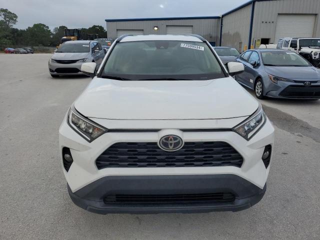 Photo 4 VIN: 2T3W1RFV6MC149272 - TOYOTA RAV4 XLE 