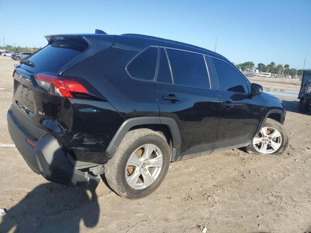 Photo 2 VIN: 2T3W1RFV6MC172664 - TOYOTA RAV4 XLE 