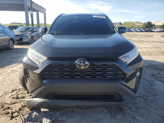 Photo 4 VIN: 2T3W1RFV6MC172664 - TOYOTA RAV4 XLE 