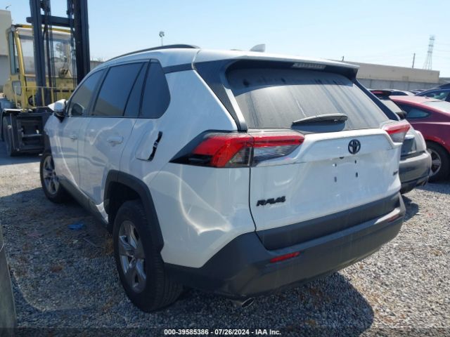 Photo 2 VIN: 2T3W1RFV6NC195220 - TOYOTA RAV4 XLE 