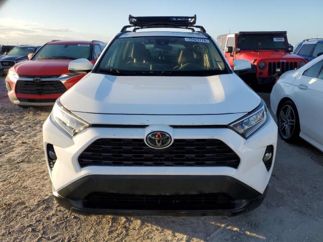 Photo 4 VIN: 2T3W1RFV7KC024309 - TOYOTA RAV4 XLE 