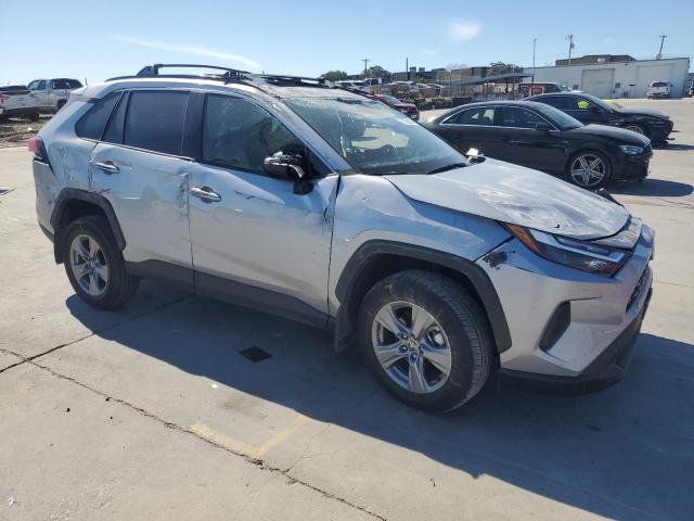 Photo 3 VIN: 2T3W1RFV7RC257889 - TOYOTA RAV4 XLE 