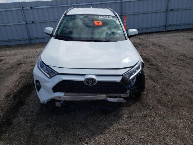 Photo 4 VIN: 2T3W1RFV8MW131631 - TOYOTA RAV4 XLE 