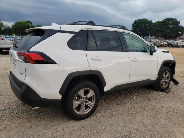 Photo 2 VIN: 2T3W1RFV8NC188043 - TOYOTA RAV4 XLE 