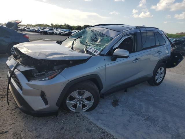 Photo 0 VIN: 2T3W1RFV9MC105802 - TOYOTA RAV4 XLE 