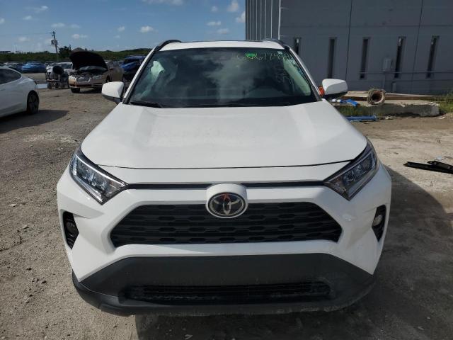 Photo 4 VIN: 2T3W1RFV9MC127637 - TOYOTA RAV4 XLE 