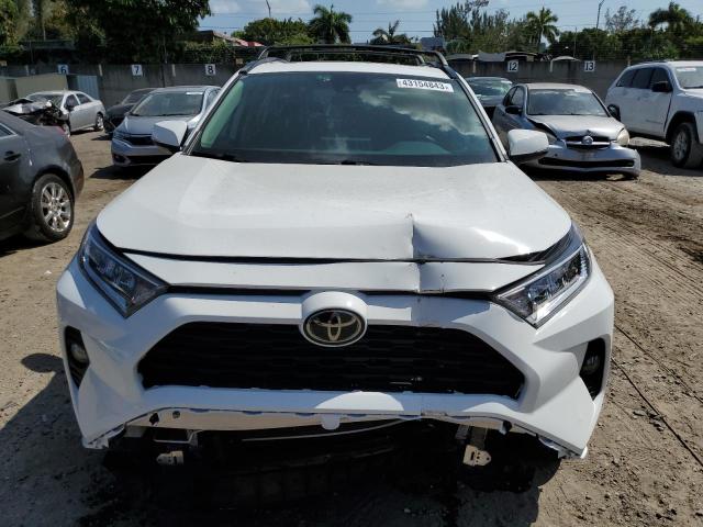 Photo 4 VIN: 2T3W1RFV9MC172609 - TOYOTA RAV4 XLE 