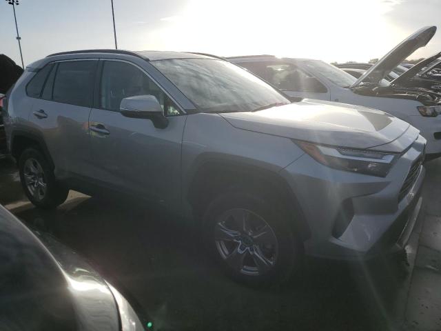 Photo 3 VIN: 2T3W1RFV9NW236843 - TOYOTA RAV4 XLE 