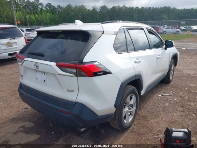 Photo 3 VIN: 2T3W1RFVXKW009804 - TOYOTA RAV4 