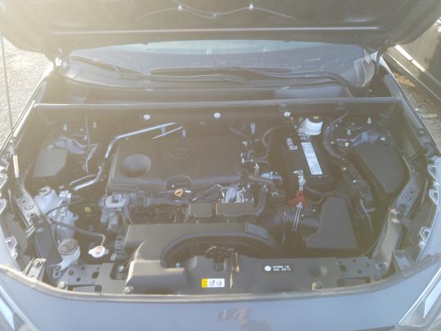 Photo 6 VIN: 2T3W1RFVXKW028501 - TOYOTA RAV4 XLE 