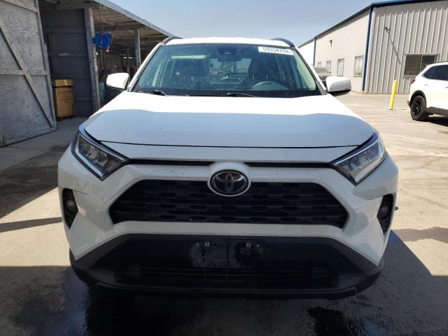 Photo 4 VIN: 2T3W1RFVXMC107106 - TOYOTA RAV4 XLE 