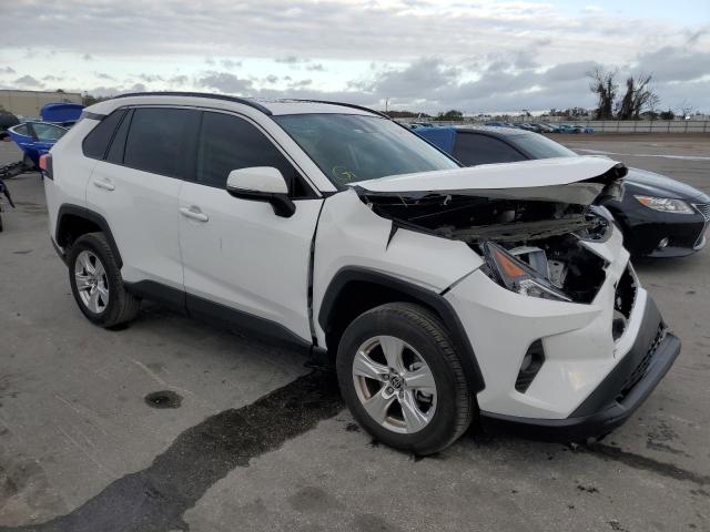 Photo 3 VIN: 2T3W1RFVXMC166947 - TOYOTA RAV4 XLE 