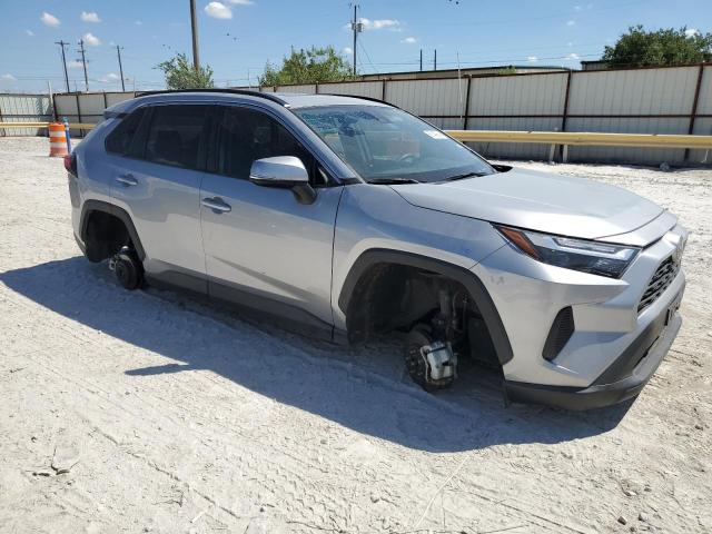 Photo 3 VIN: 2T3W1RFVXNC197441 - TOYOTA RAV4 XLE 