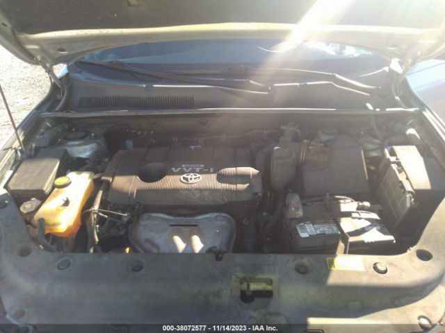 Photo 9 VIN: 2T3WF4DV9AW029497 - TOYOTA RAV4 