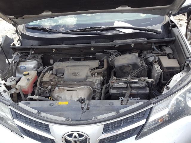 Photo 6 VIN: 2T3WFREV0DW070990 - TOYOTA RAV4 XLE 