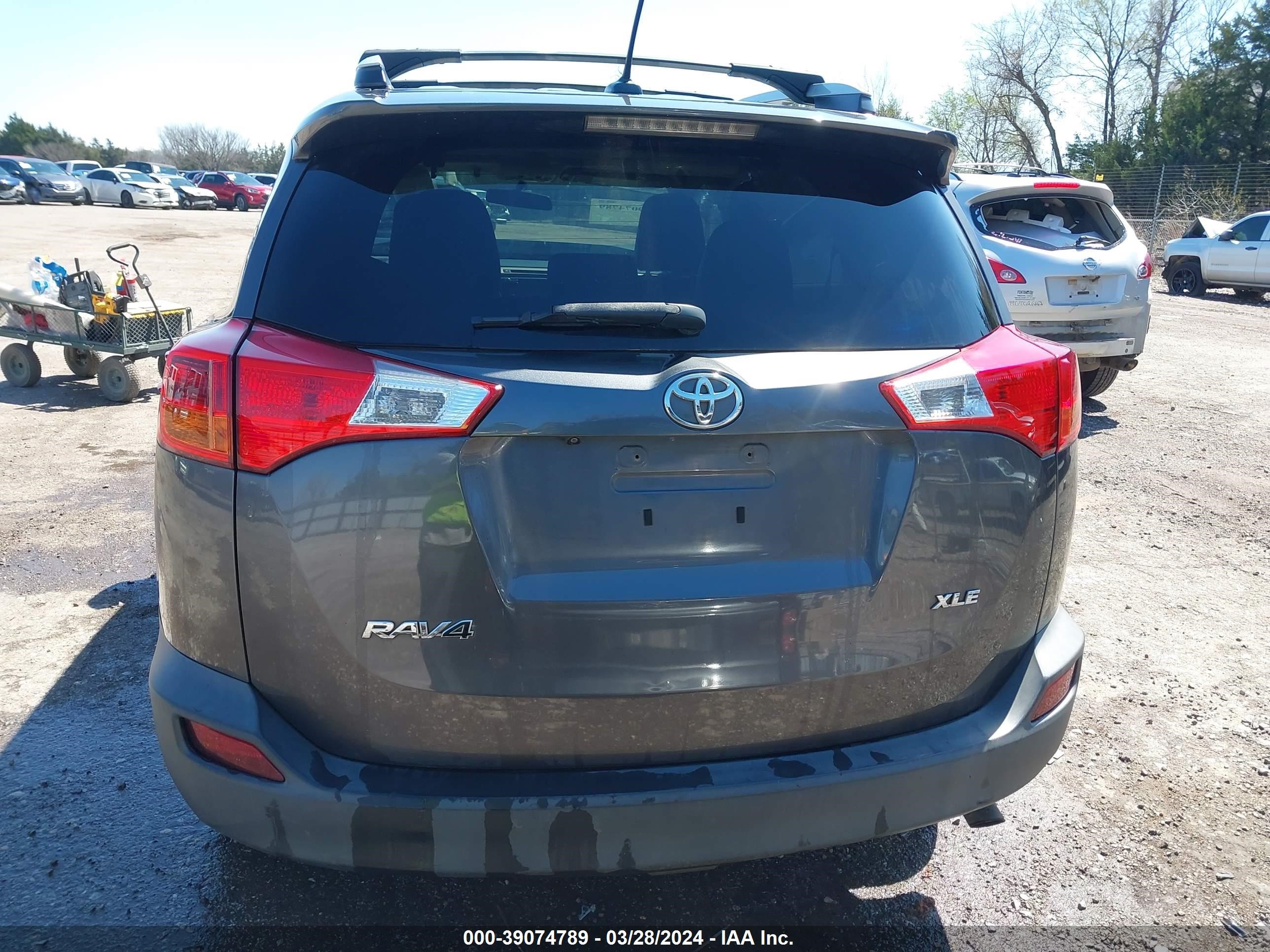 Photo 15 VIN: 2T3WFREV0EW093834 - TOYOTA RAV 4 