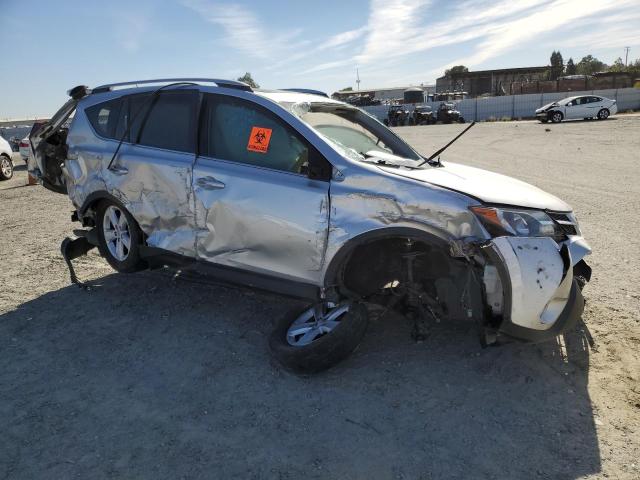 Photo 3 VIN: 2T3WFREV0EW111457 - TOYOTA RAV4 XLE 