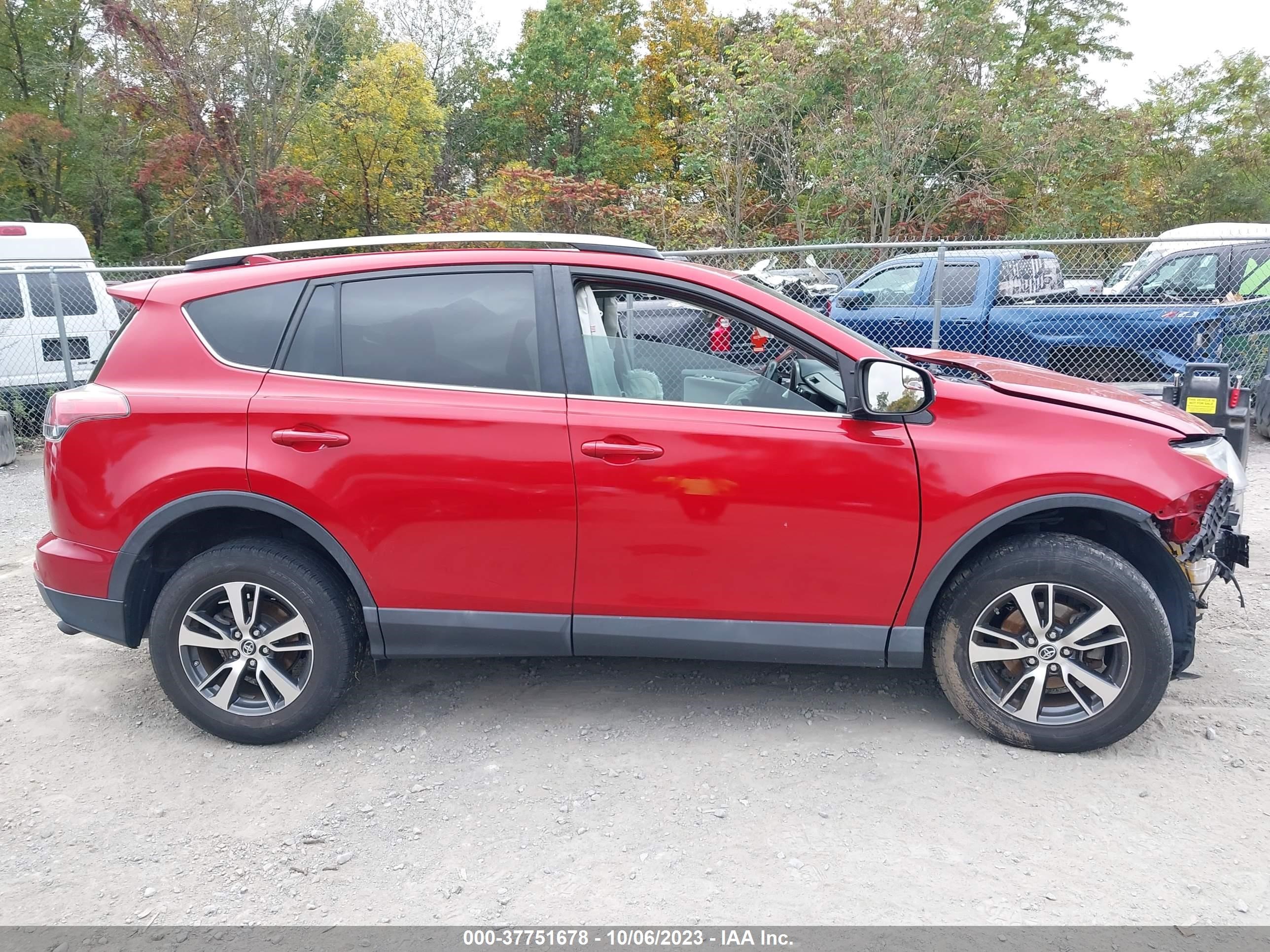 Photo 11 VIN: 2T3WFREV0HW321495 - TOYOTA RAV 4 