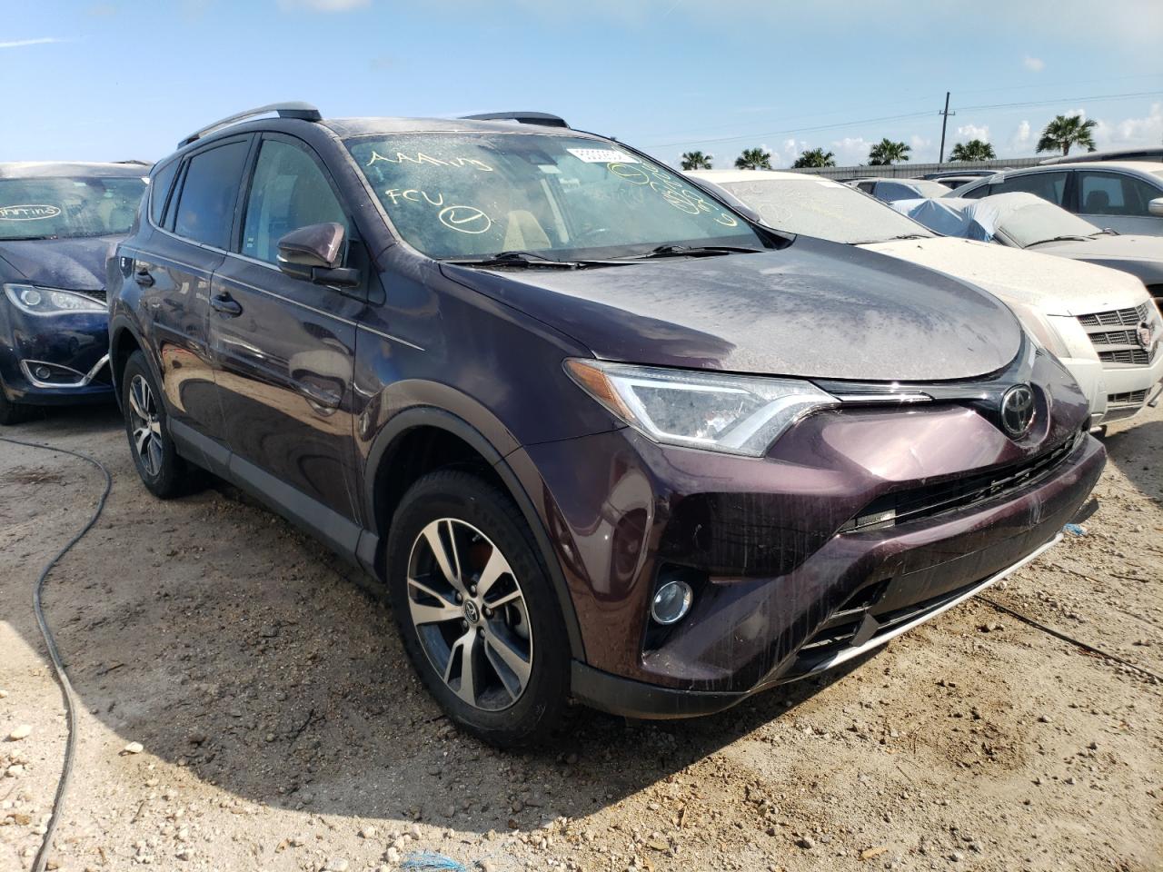 Photo 0 VIN: 2T3WFREV0HW366825 - TOYOTA RAV 4 