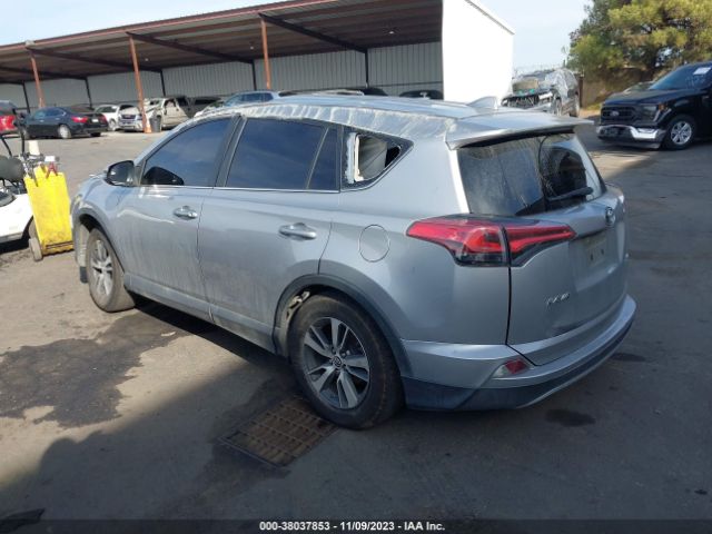 Photo 2 VIN: 2T3WFREV0JW424762 - TOYOTA RAV4 