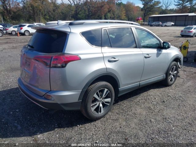 Photo 3 VIN: 2T3WFREV0JW446714 - TOYOTA RAV4 