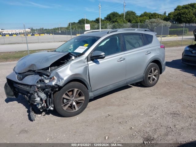 Photo 1 VIN: 2T3WFREV0JW466249 - TOYOTA RAV4 