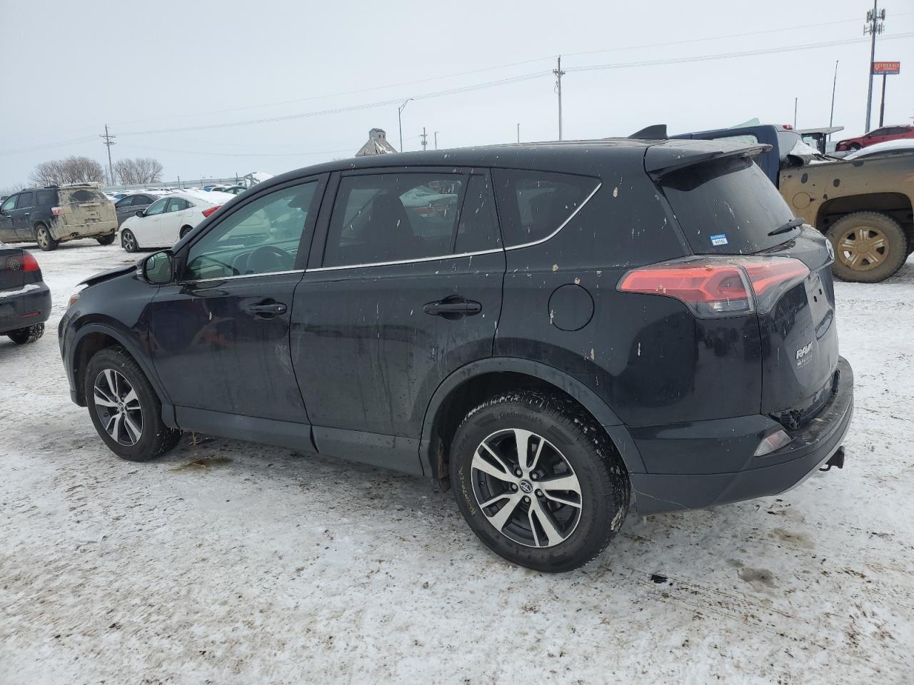 Photo 1 VIN: 2T3WFREV0JW481396 - TOYOTA RAV 4 