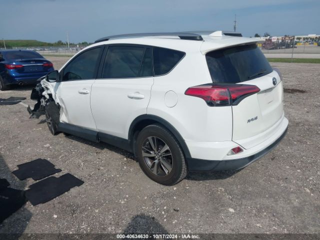 Photo 2 VIN: 2T3WFREV0JW519564 - TOYOTA RAV4 