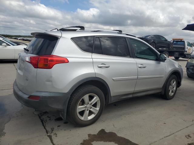 Photo 2 VIN: 2T3WFREV1DW014444 - TOYOTA RAV4 XLE 