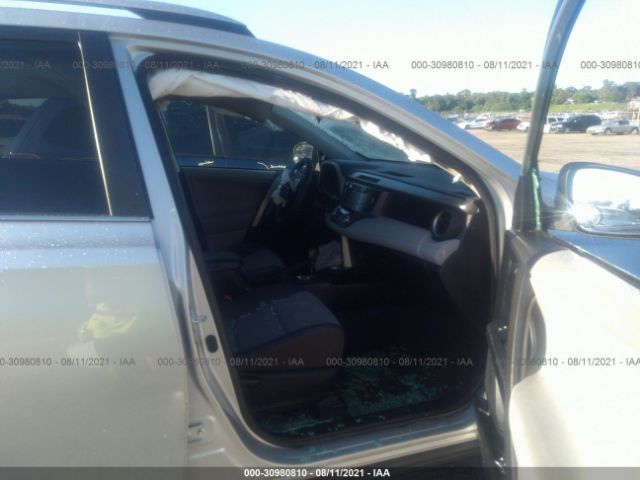 Photo 4 VIN: 2T3WFREV1DW052028 - TOYOTA RAV4 