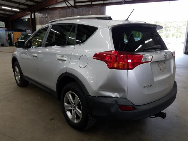 Photo 2 VIN: 2T3WFREV1FW137213 - TOYOTA RAV4 XLE 