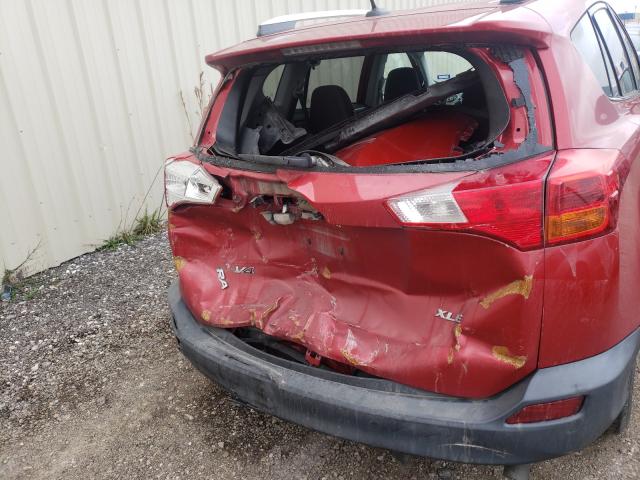 Photo 8 VIN: 2T3WFREV1FW215912 - TOYOTA RAV4 XLE 