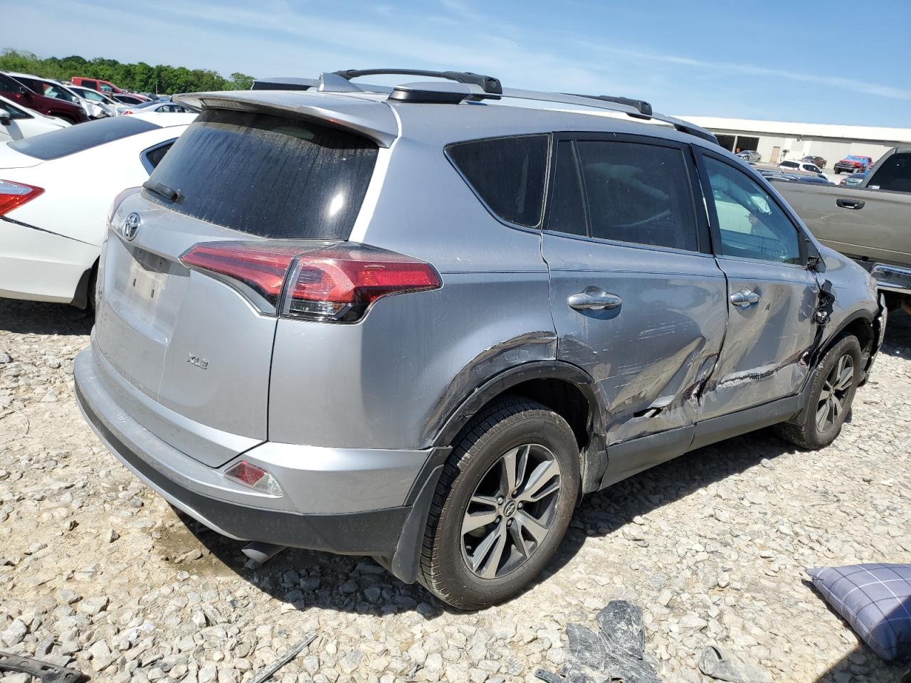 Photo 2 VIN: 2T3WFREV1GW287906 - TOYOTA RAV 4 