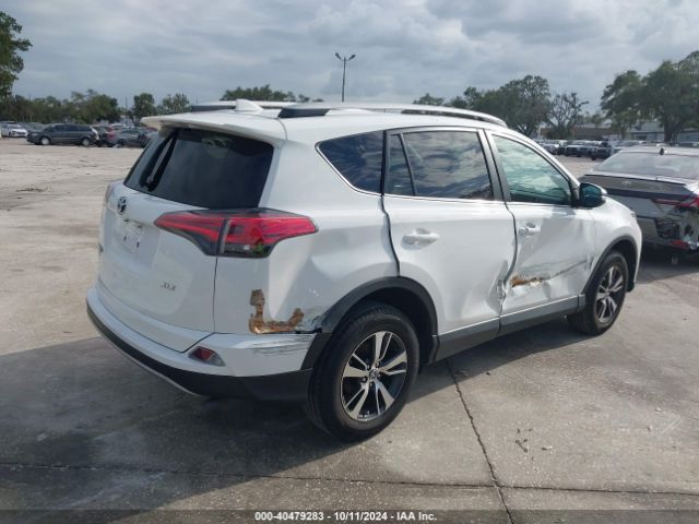 Photo 3 VIN: 2T3WFREV1JW446477 - TOYOTA RAV4 