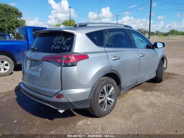 Photo 3 VIN: 2T3WFREV1JW495744 - TOYOTA RAV4 