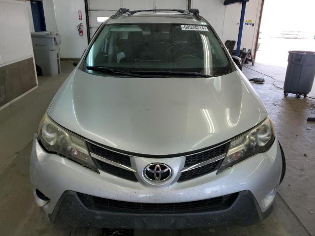 Photo 4 VIN: 2T3WFREV2DW047971 - TOYOTA RAV4 XLE 